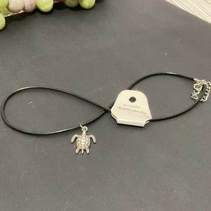 Silver Tone Tiny Sea Turtle New Fashion Jewelry Charms Necklace